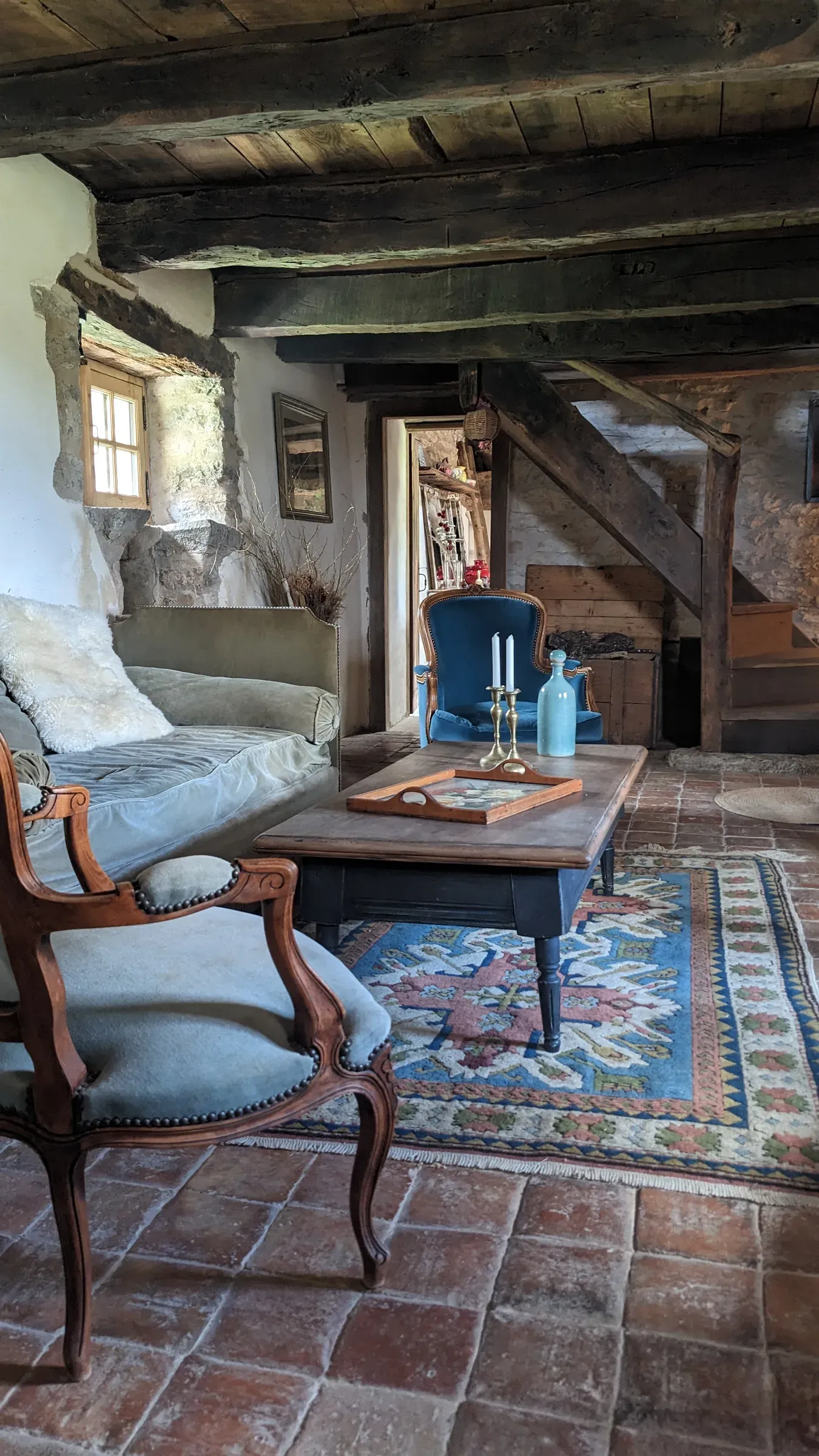 Décoration d'une vieille maison en pierres de 100 m² — photo 2