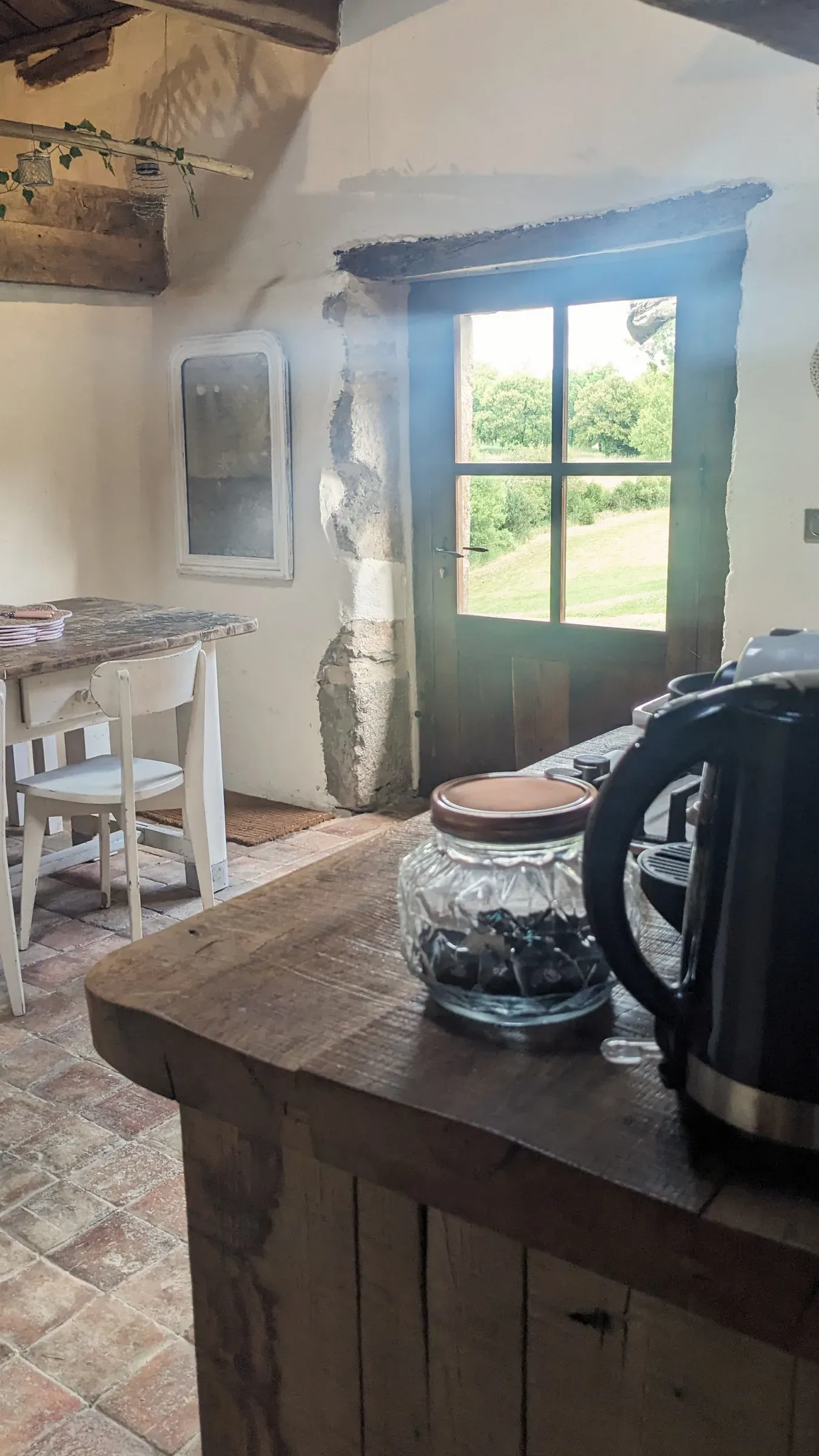 Décoration d'une vieille maison en pierres de 100 m² — photo 4